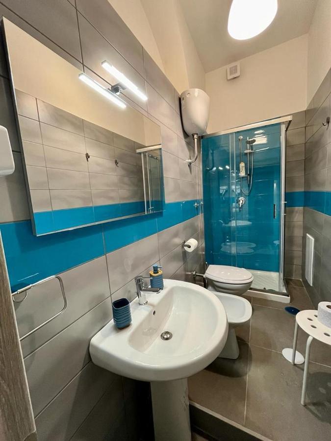 Pop Santa Chiara Bed and Breakfast Napoli Eksteriør billede