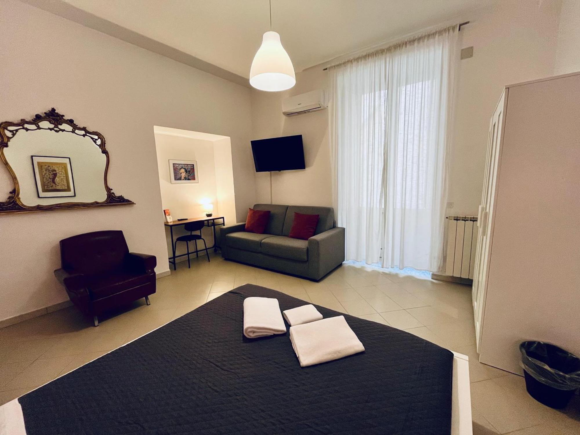 Pop Santa Chiara Bed and Breakfast Napoli Eksteriør billede